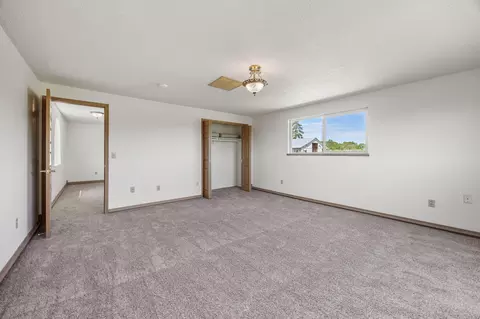 Bedroom - 1350 Nick Young Rd, Eagle Point, OR 97524 photo 6 of 7