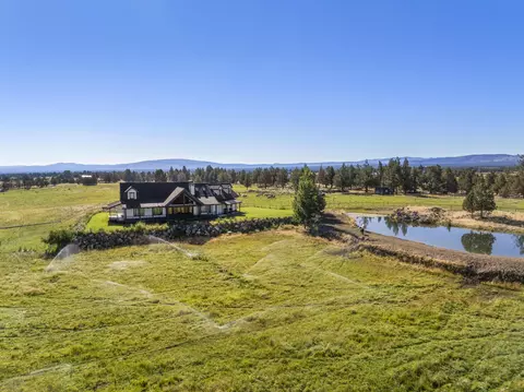 23636 Ten Barr Trl, Bend, OR 97701