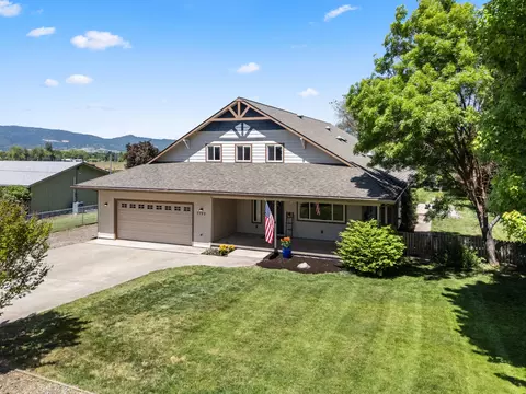 2782 Judy Way, Medford, OR 97501