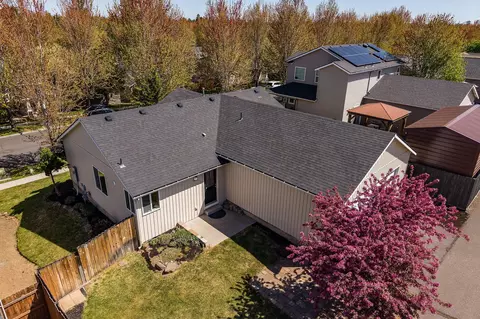 61089 Larkspur Loop, Bend, OR 97702 photo 37