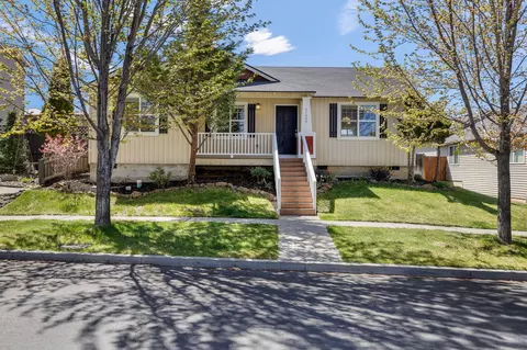 61089 Larkspur Loop, Bend, OR 97702