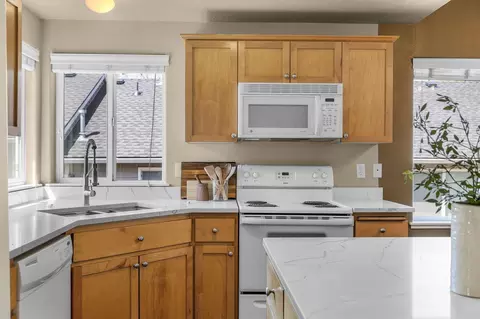 61089 Larkspur Loop, Bend, OR 97702 photo 13