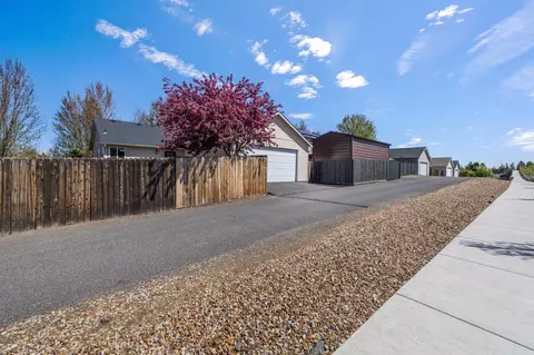 61089 Larkspur Loop, Bend, OR 97702 photo 34