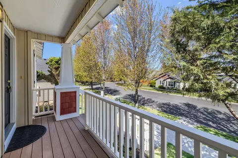 61089 Larkspur Loop, Bend, OR 97702 photo 6