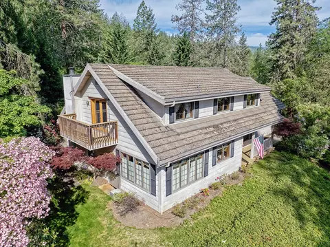 882 Hill St, Jacksonville, OR 97530
