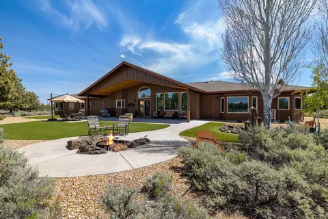 Exterior - 18026 4th Ave, Bend, OR 97703 photo 10 of 16