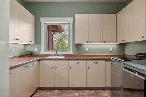 Other - 18026 4th Ave, Bend, OR 97703 photo 7 of 13