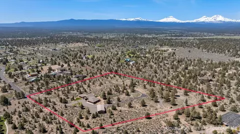 View/Area - 18026 4th Ave, Bend, OR 97703 photo 2 of 5