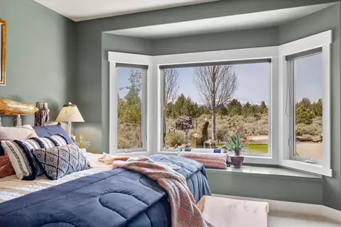 Bedroom - 18026 4th Ave, Bend, OR 97703 photo 1 of 7