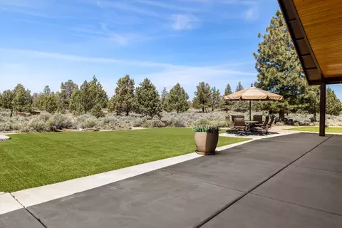 Exterior - 18026 4th Ave, Bend, OR 97703 photo 12 of 16
