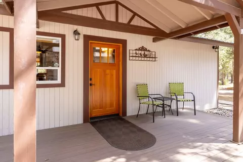 16925 Downey Rd, Bend, OR 97707