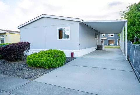 3501 Avenue C #SPC 16, White City, OR 97503