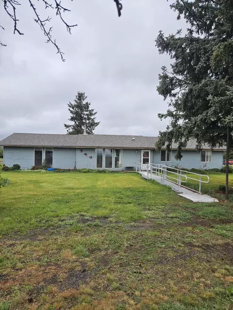 2929 SW Eureka Ln, Madras, OR 97741