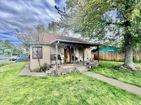 714 Narregan St, Medford, OR 97501