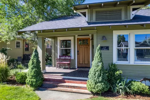 234 NW Delaware Ave, Bend, OR 97703