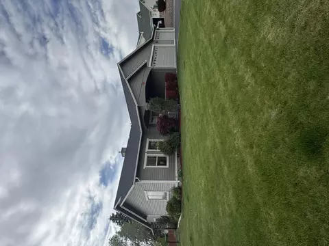 2730 Heritage Ct, Klamath Falls, OR 97603