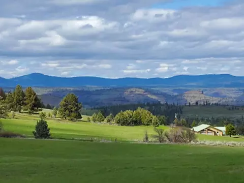 44221 Top Rd, Monument, OR 97864