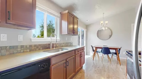 Kitchen - 61989 NE Nates Pl, Bend, OR 97701 photo 3 of 3