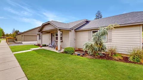 Exterior - 61989 NE Nates Pl, Bend, OR 97701 photo 2 of 6