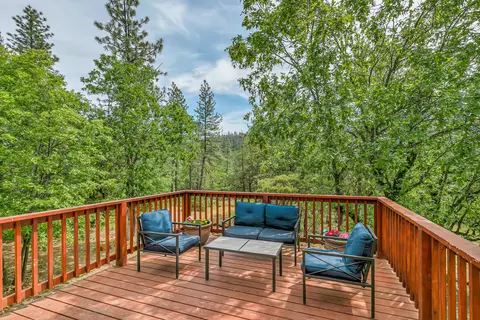 Exterior - 5551 Or-227, Trail, OR 97541 photo 7 of 24