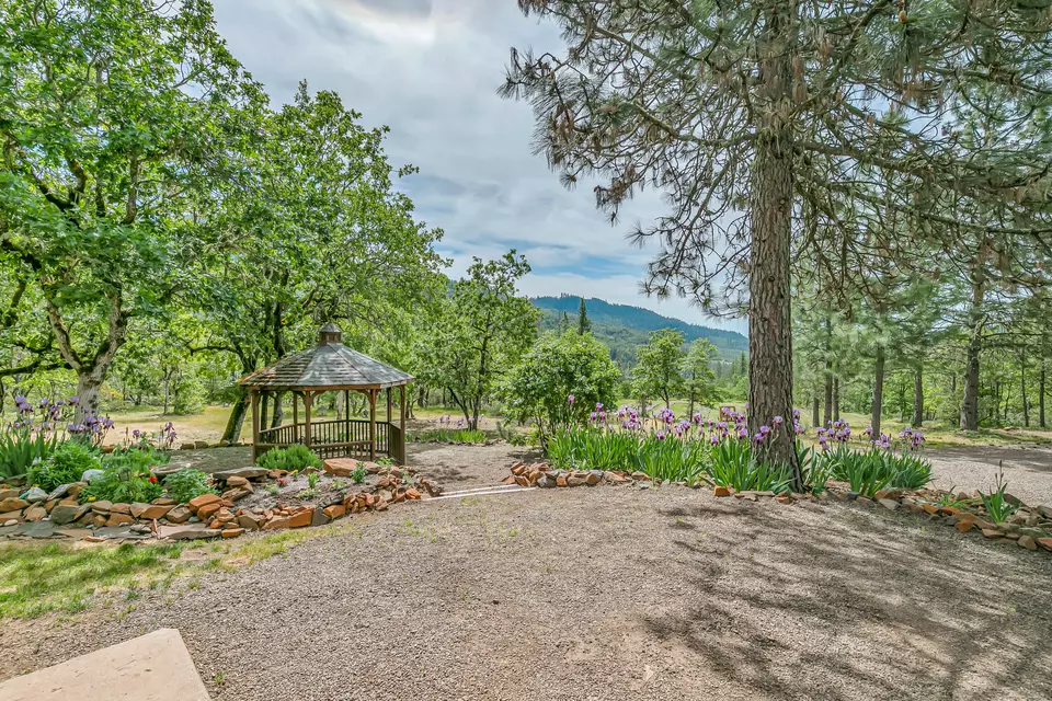 Exterior - 5551 Or-227, Trail, OR 97541 photo 14 of 24