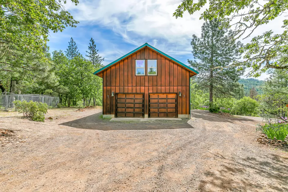 Exterior - 5551 Or-227, Trail, OR 97541 photo 10 of 24