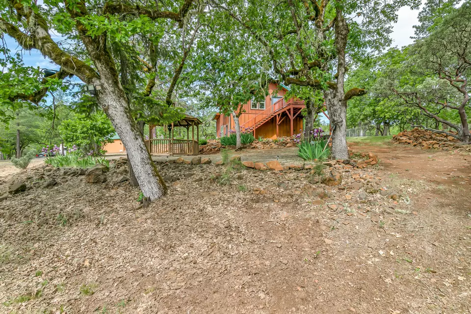 Exterior - 5551 Or-227, Trail, OR 97541 photo 20 of 24