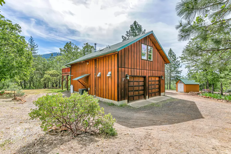 Exterior - 5551 Or-227, Trail, OR 97541 photo 9 of 24