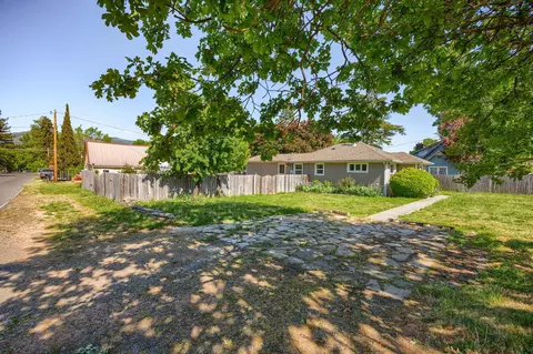 Exterior - 303 C St, Phoenix, OR 97535 photo 10 of 13