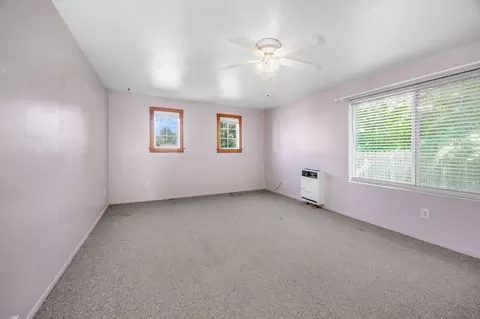 Bedroom - 303 C St, Phoenix, OR 97535 photo 3 of 4