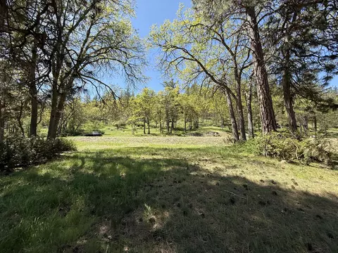 coopers hawk road LOT 875, Klamath Falls, OR 97601