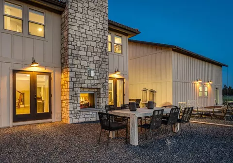Exterior - 24166 Dodds Rd, Bend, OR 97701 photo 5 of 10