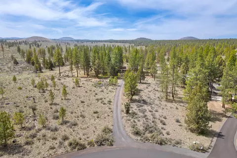22181 Calgary Dr, Bend, OR 97702 photo 34