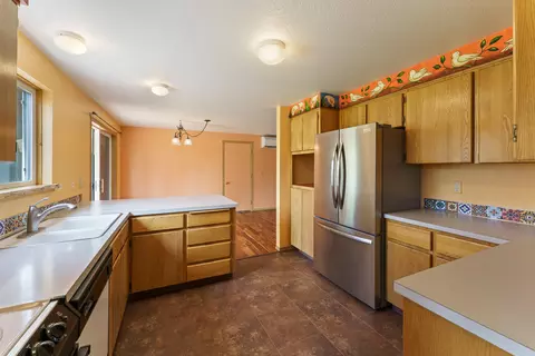 22181 Calgary Dr, Bend, OR 97702 photo 11