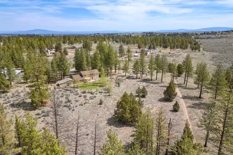 22181 Calgary Dr, Bend, OR 97702 photo 33