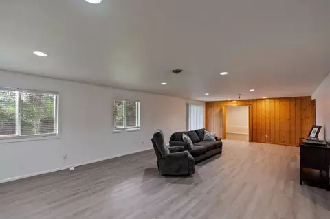 624 NE Tracker Ct, Bend, OR 97701 photo 31