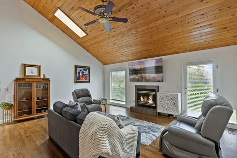 624 NE Tracker Ct, Bend, OR 97701 photo 15
