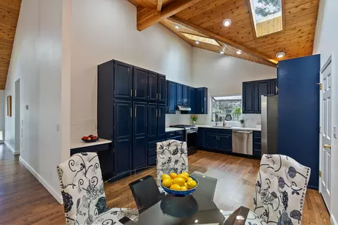 624 NE Tracker Ct, Bend, OR 97701 photo 10
