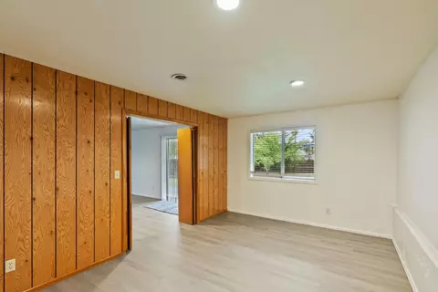 624 NE Tracker Ct, Bend, OR 97701 photo 36