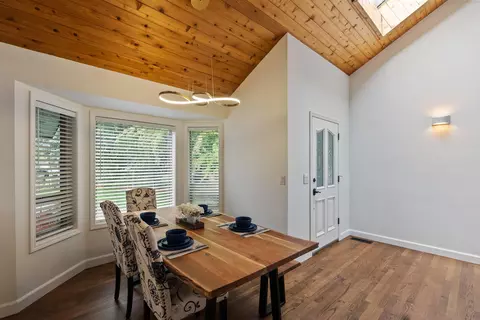 624 NE Tracker Ct, Bend, OR 97701 photo 8