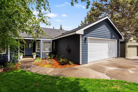 624 NE Tracker Ct, Bend, OR 97701 photo 5