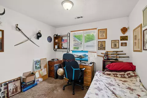 256 Tierra Cir, Eagle Point, OR 97524 photo 19