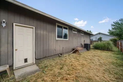 256 Tierra Cir, Eagle Point, OR 97524 photo 28
