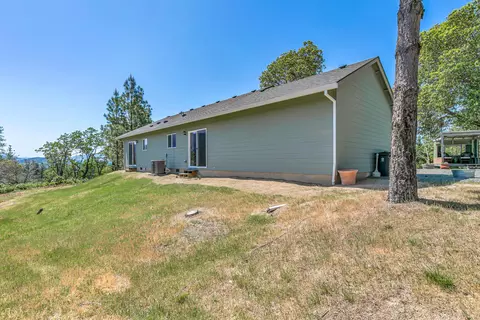 920 Templin Ave, Grants Pass, OR 97526 photo 22