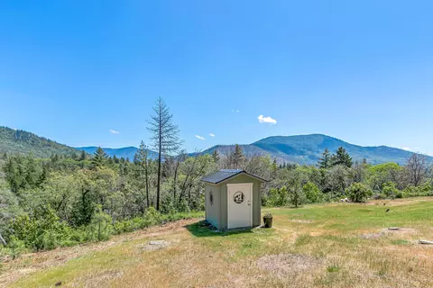 920 Templin Ave, Grants Pass, OR 97526 photo 6