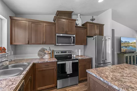 920 Templin Ave, Grants Pass, OR 97526 photo 12