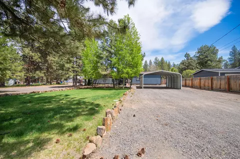 60262 Arapaho Ln, Bend, OR 97702