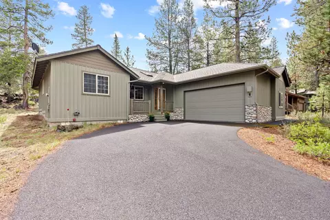 57584 Whistler Ln, Sunriver, OR 97707