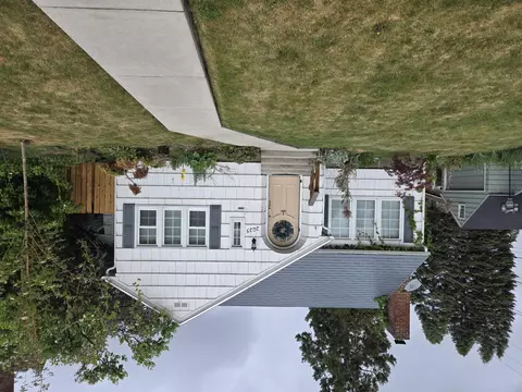2025 Lawrence St, Klamath Falls, OR 97601
