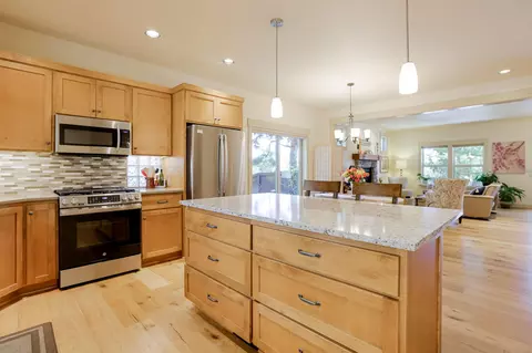 Kitchen - 61443 Elder Ridge St, Bend, OR 97702 photo 1 of 4